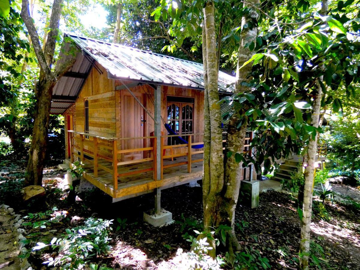 Olala Cafe & Bungalows Sabang  Eksteriør billede